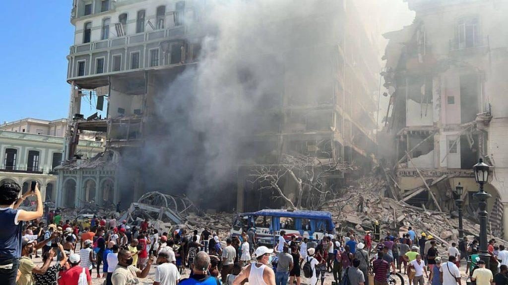 Ảnh: Hiện trường vụ nổ khiến 22 người chết tại khách sạn nổi tiếng ở Cuba - 1
