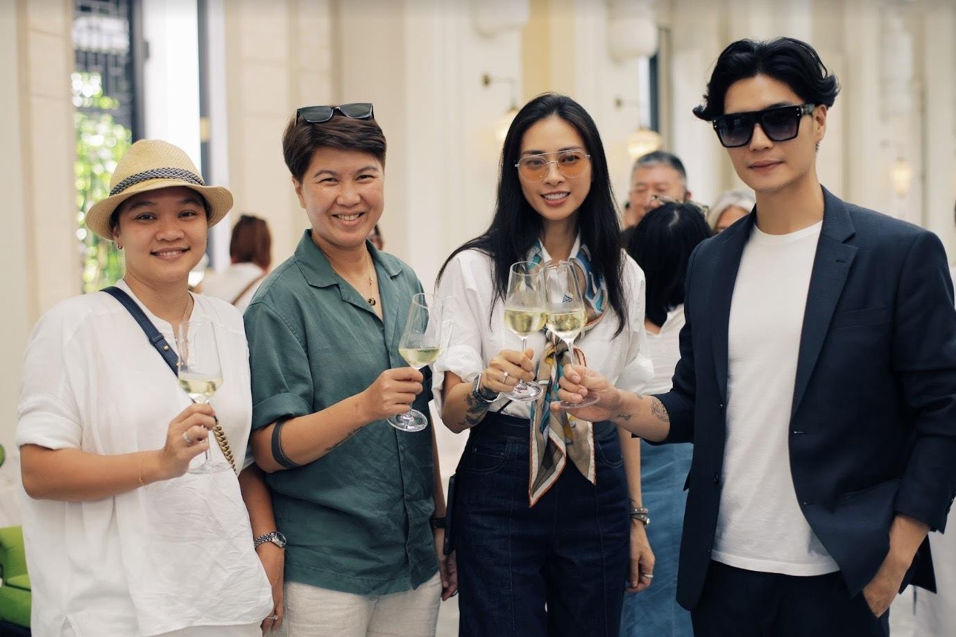 Ngô Thanh Vân cùng chồng trẻ làm tiệc chào đón khách mời trước đám cưới - 2