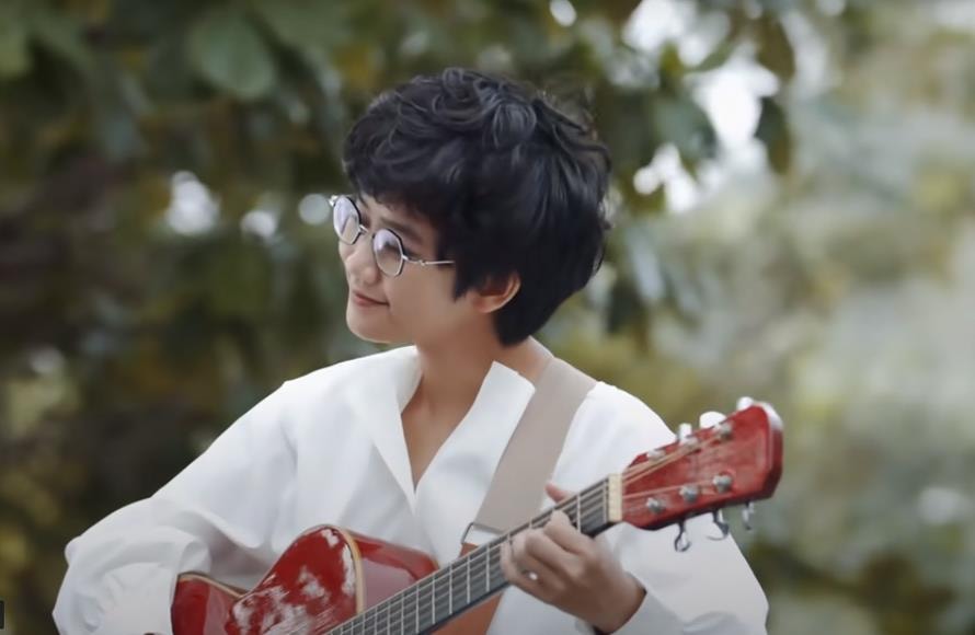 Những mỹ nhân Việt từng gây sốc khi bất ngờ cạo trọc đầu - 11