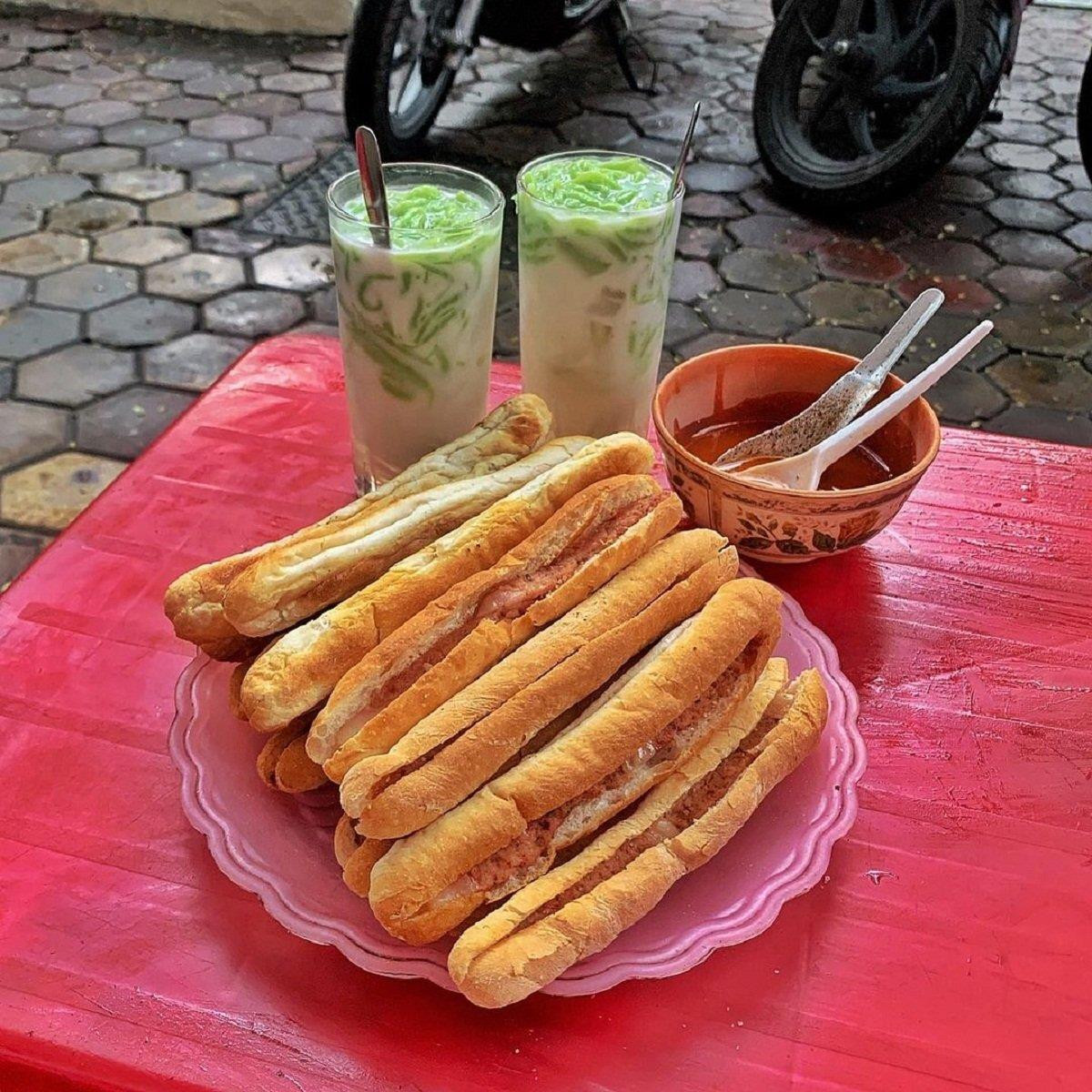 Bánh mì que Hải Phòng - món ăn bình dân quá đỗi tự hào của người dân đất cảng - 2