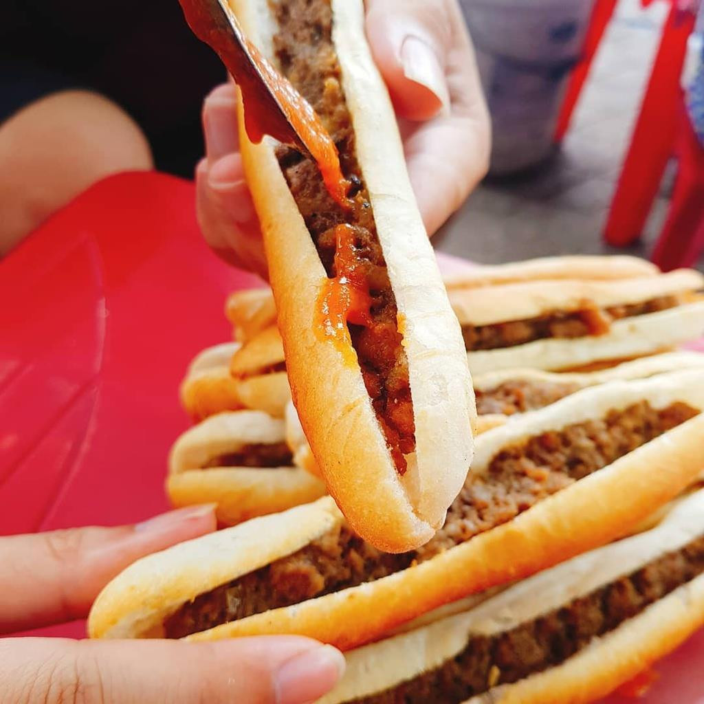 Bánh mì que Hải Phòng - món ăn bình dân quá đỗi tự hào của người dân đất cảng - 3
