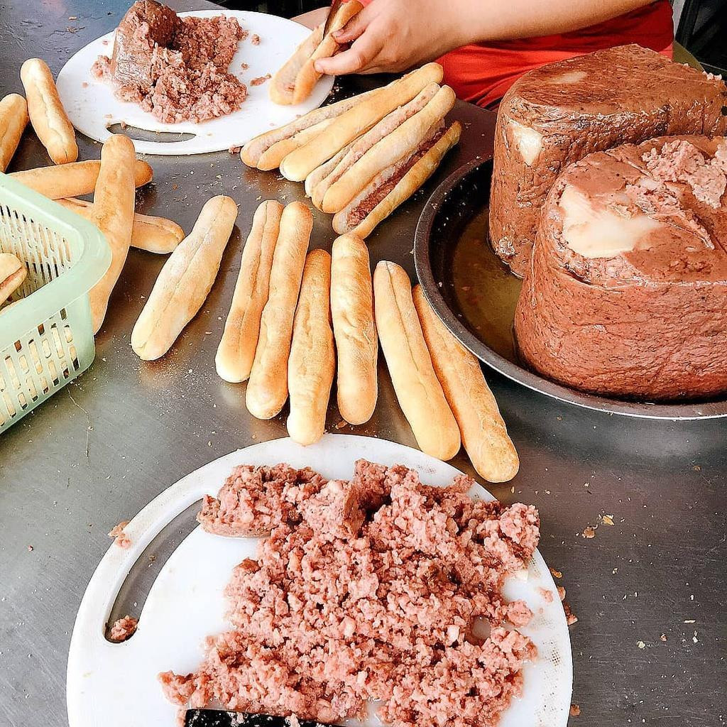 Bánh mì que Hải Phòng - món ăn bình dân quá đỗi tự hào của người dân đất cảng - 5