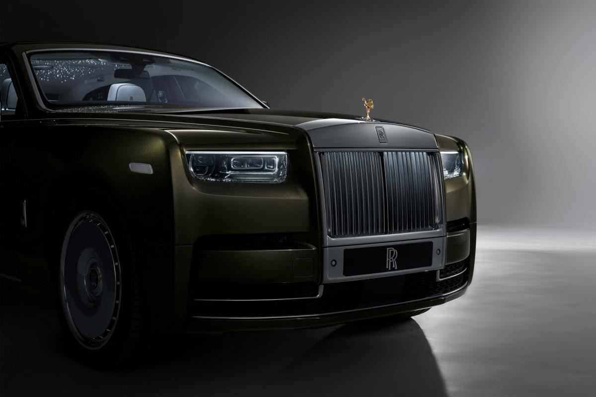 Mãn nhãn với vẻ đẹp mê muội của Rolls-Royce Phantom VIII Series II vừa ra mắt - 2