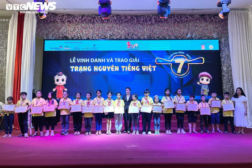 Vinh danh 'Trạng Nguyên Tiếng Việt' năm học 2021 – 2022 - 1