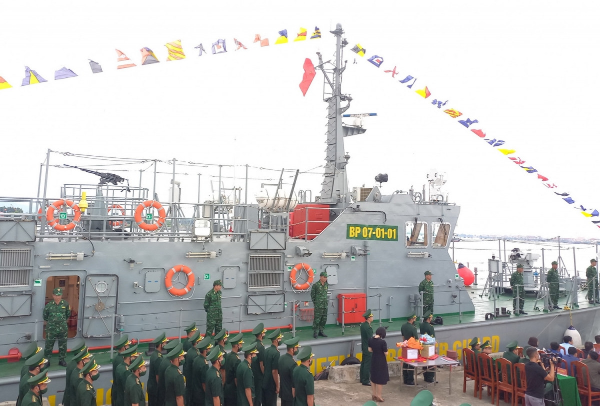 Tàu BP 07-01-01 được bàn giao cho Bộ đội Biên phòng tỉnh Quảng Bình.