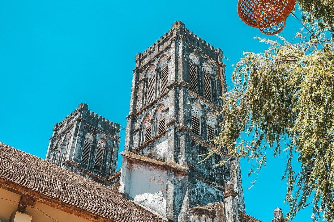 Rêu phong không kém Nhà thờ Lớn, Phú Yên cũng có 1 nhà thờ cổ bậc nhất Việt Nam - 4