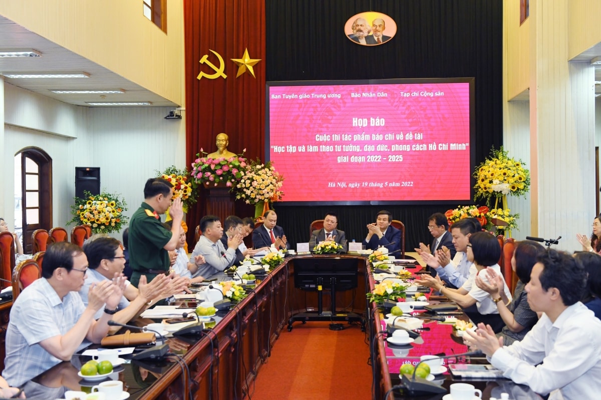Họp báo thông tin về Cuộc thi tác phẩm báo chí về đề tài “Học tập và làm theo tư tưởng, đạo đức, phong cách Hồ Chí Minh” giai đoạn 2022-2025.
