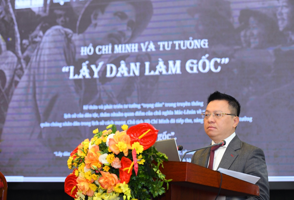 Ông Lê Quốc Minh, Ủy viên Trung ương Đảng, Tổng Biên tập báo Nhân Dân phát biểu khai mạc