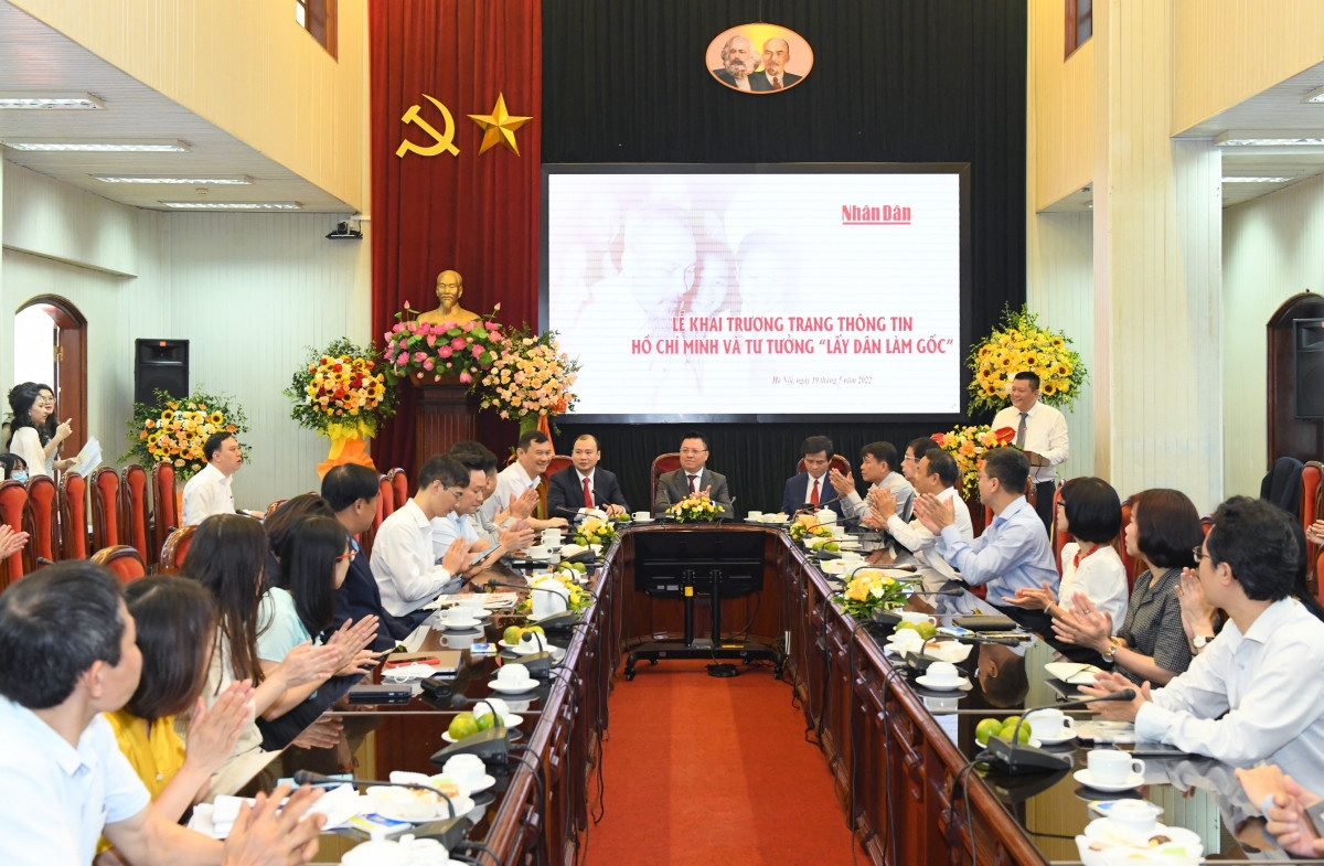 Lễ khai trương Trang thông tin đặc biệt “Hồ Chí Minh và tư tưởng “lấy dân làm gốc”