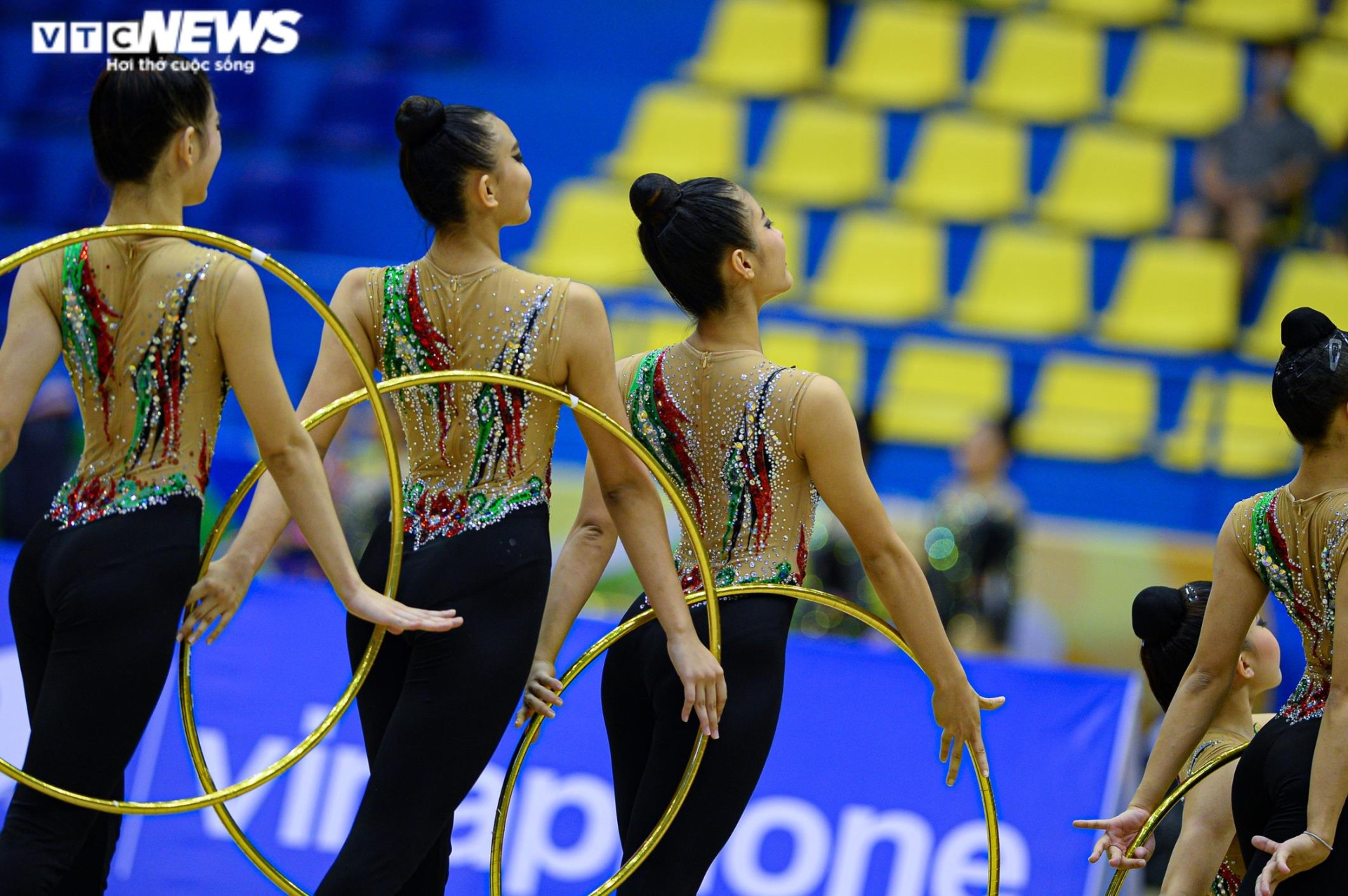 Ngắm 'bóng hồng' thể dục nghệ thuật Việt Nam tranh tài tại SEA Games 31 - 13
