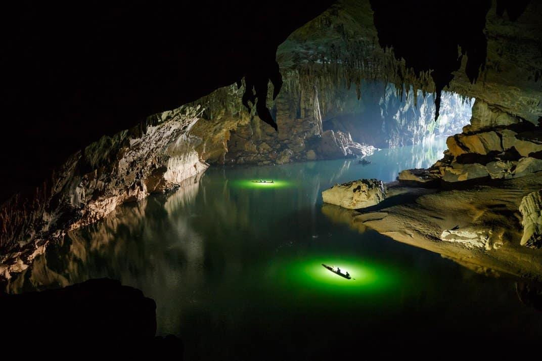 Khung cảnh huyền ảo bên trong hang động sông lớn nhất thế giới nằm sát Việt Nam - 6