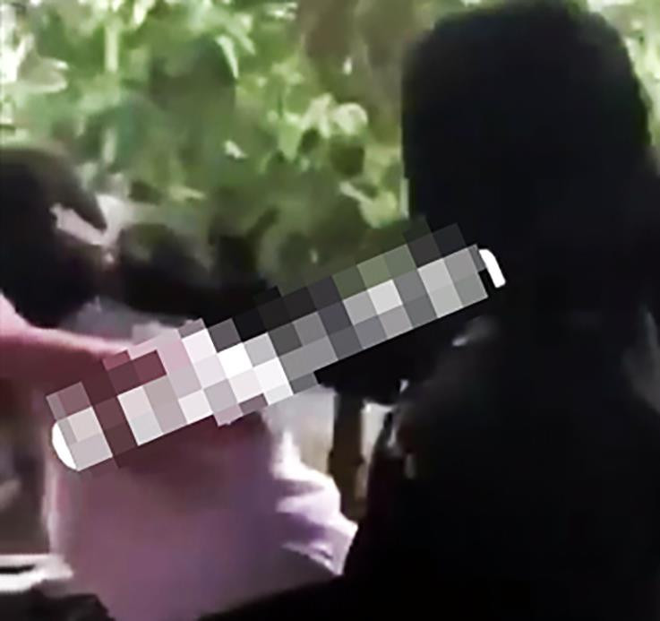 Bình Dương: Nữ sinh bị đánh hội đồng, quay clip tung lên mạng xã hội - 1