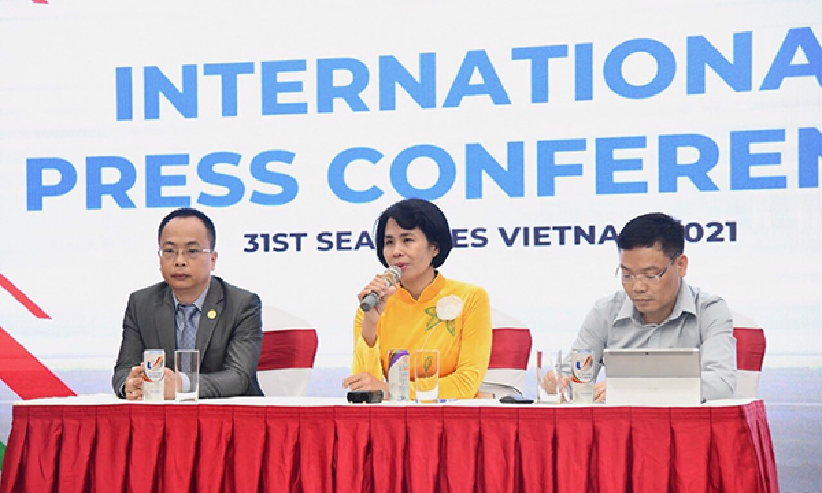 Bà Lê Thị Hoàng Yến tại Hội nghị truyền thông quốc tế lần thứ 3 – SEA Games 31. (Ảnh: Tổng cục TDTT)