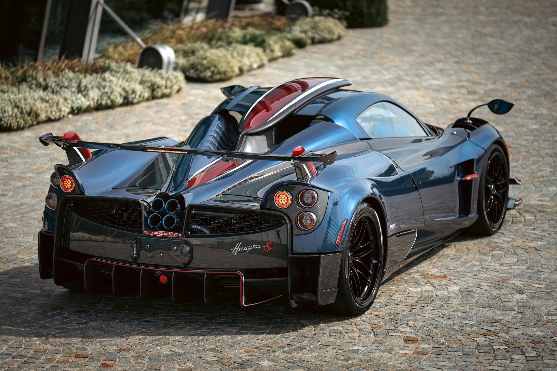 Pagani Huayra NC độc nhất thế giới lộ diện - 2