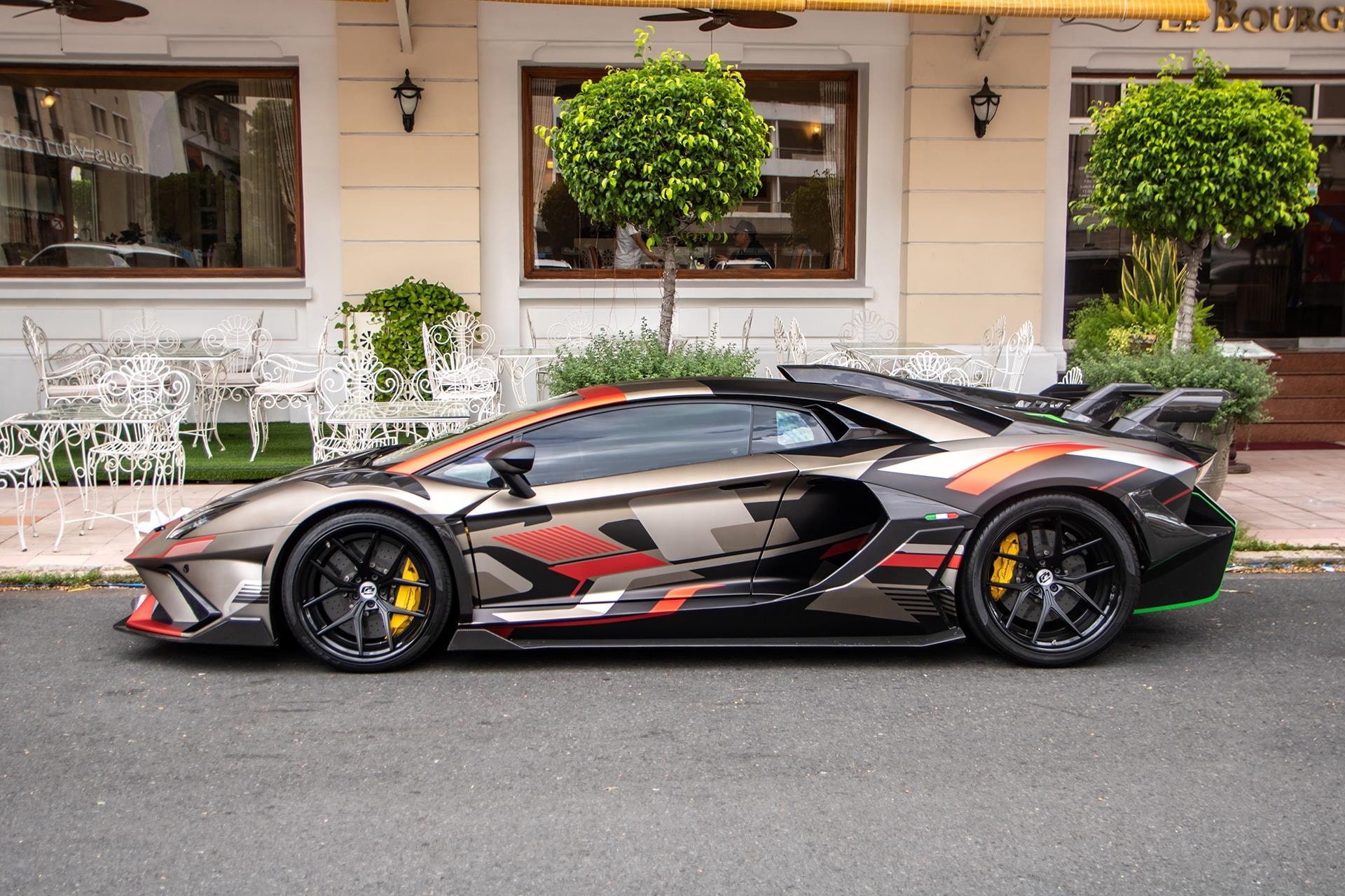 Lamborghini Aventador độ Duke Dynamics được thay áo mới tại TP.HCM - 3