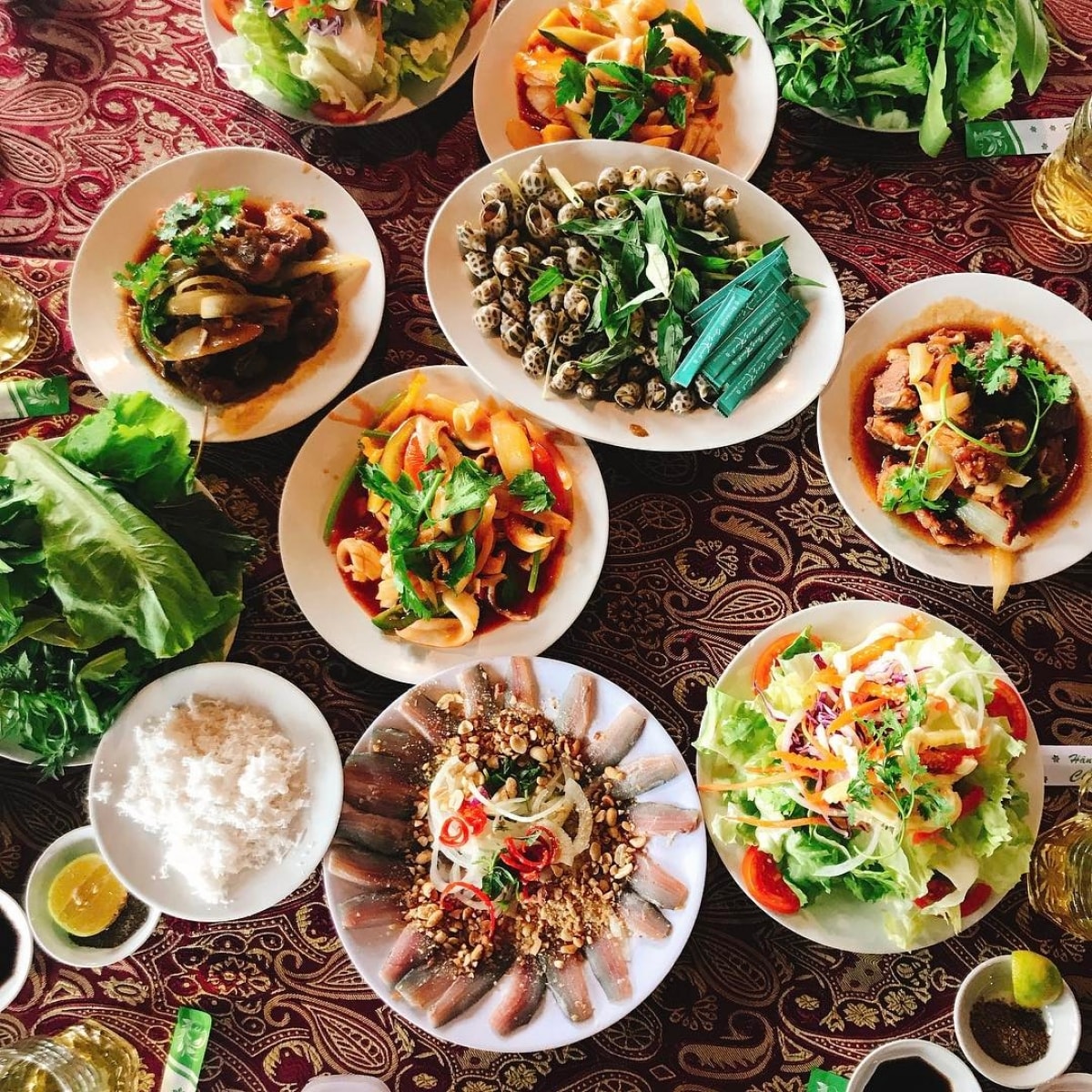 Nhà hàng Phú Quốc Sông Xanh có thực đơn đa dạng, phong phú. Nguồn: Phú Quốc Sông Xanh