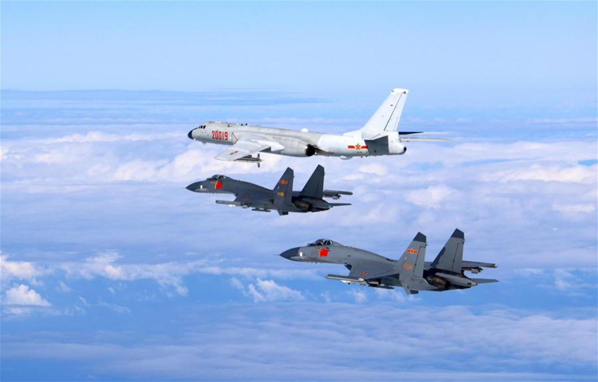 Trung Quốc 'tuần tra sẵn sàng chiến đấu' quanh đảo Đài Loan - 1