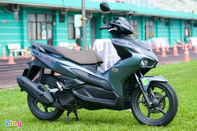 Honda Air Blade 160 có giá thực tế hơn 70 triệu đồng - 1