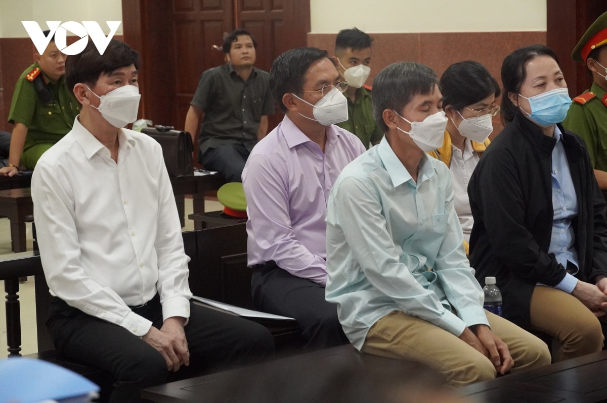 nguyên phó chủ tịch ubnd tp.hcm trần vĩnh tuyến được đề nghị giảm án hình ảnh 3 nguyen pho chu tich ubnd tp.hcm tran vinh tuyen duoc de nghi giam an hinh anh 3
