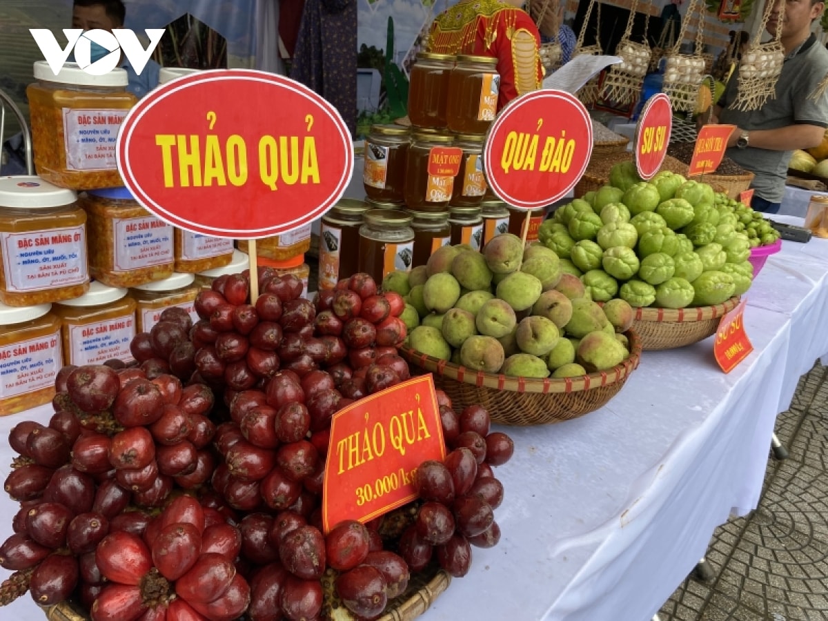 Doc dao vung dat nong san ben dong Da giang hinh anh 7