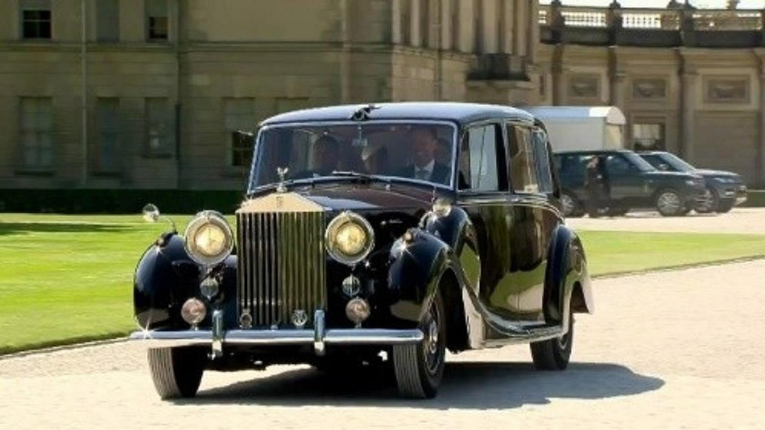Rolls-Royce Phantom: Bật mí bí ẩn biểu tượng hoàng gia Anh - 5