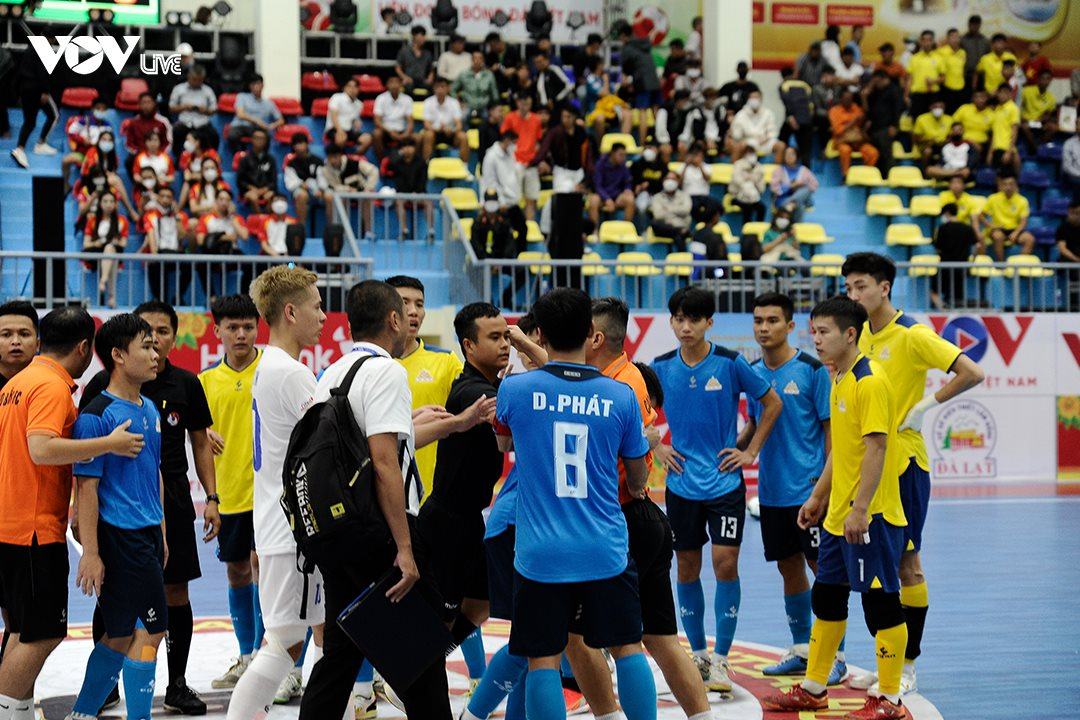 vovlive_futsal_tran2_anh10.png