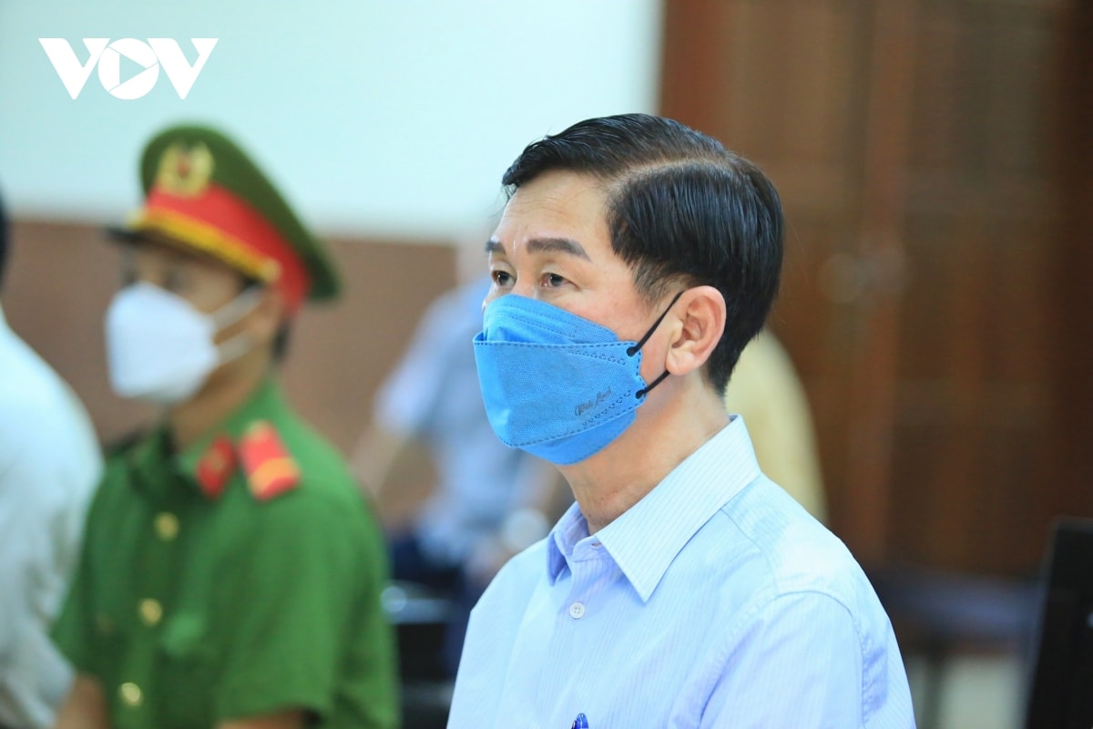 nguyên phó chủ tịch ubnd tp.hcm trần vĩnh tuyến được giảm án hình ảnh 2 nguyen pho chu tich ubnd tp.hcm tran vinh tuyen duoc giam an hinh anh 2