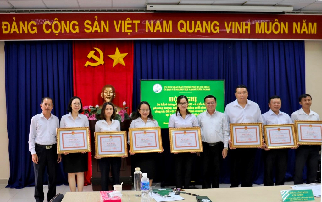 Uỷ ban về người VN ở nước ngoài Thành phố Hồ Chí Minh kết nối và phát huy nguồn lực kiều bào - ảnh 1
