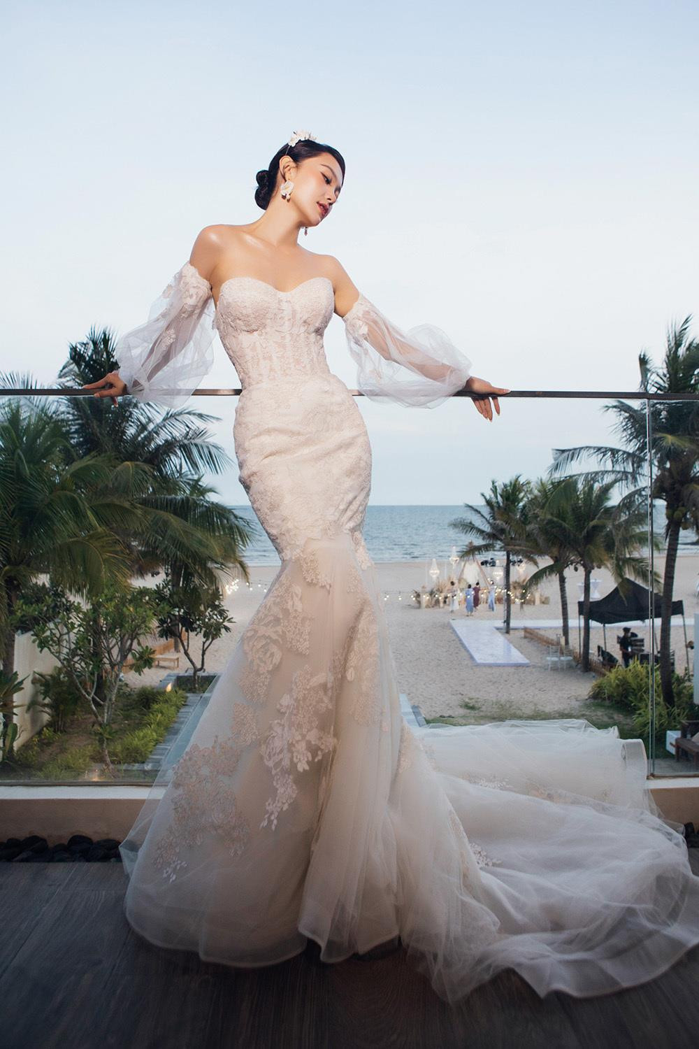 Giá trị 2 bộ váy cưới lộng lẫy Minh Hằng mặc trong hôn lễ - 3