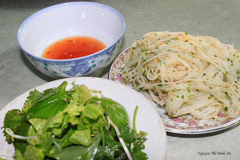 Món bánh dây đặc sản Bồng Sơn: Trông dân dã mà đã ăn là không thể dừng đũa - 6