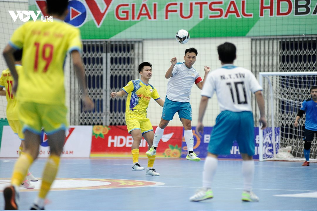 vovlive_futsal_3.png