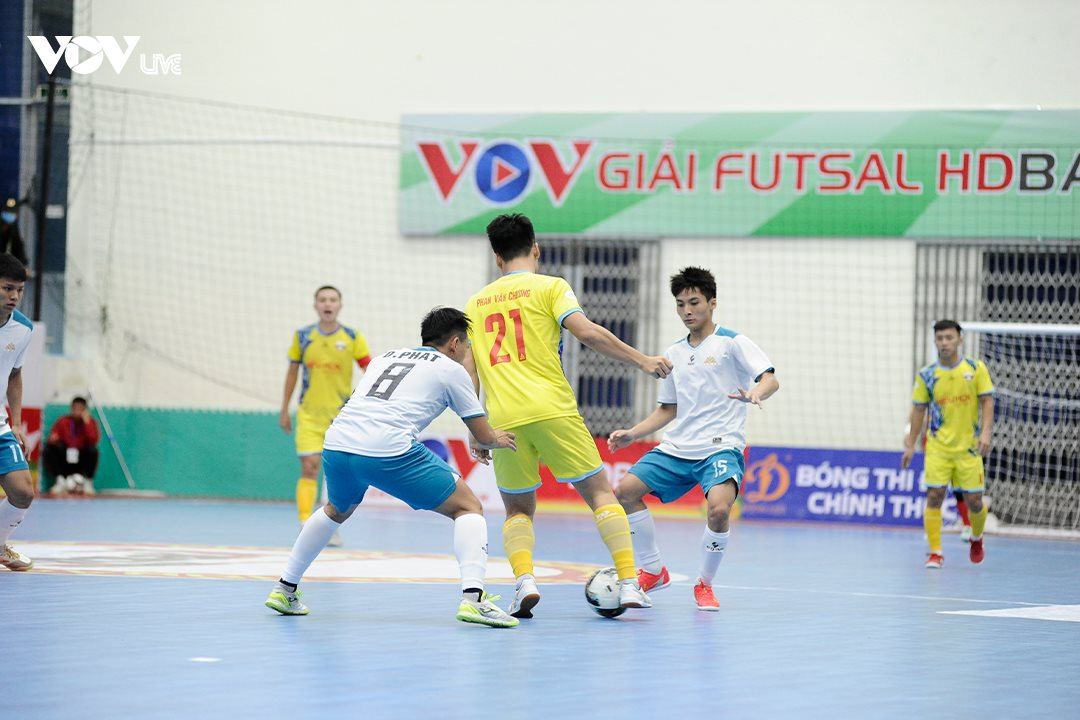 vovlive_futsal_8(1).png
