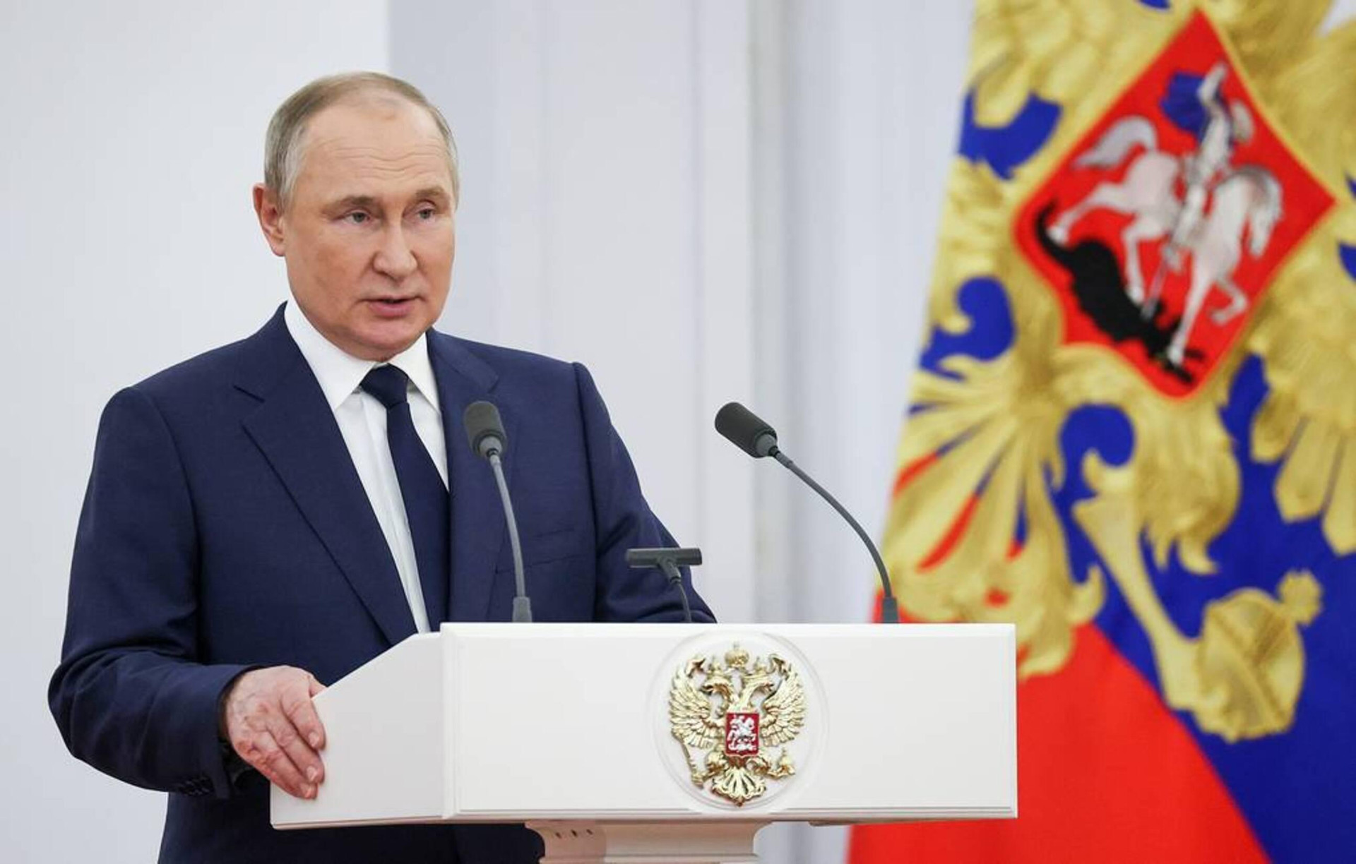 Tổng thống Putin tuyên bố xây dựng quân đội hùng mạnh hơn - 1