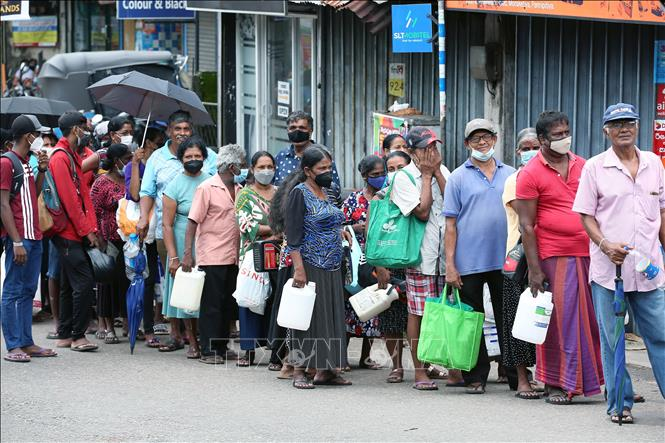 Thủ tướng Sri Lanka thừa nhận nền kinh tế đã sụp đổ  - 2
