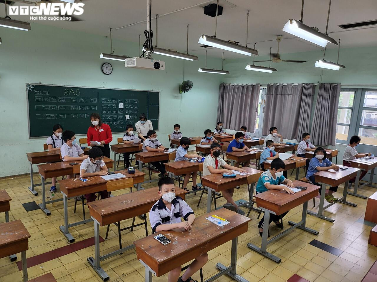 Hơn 3.500 học sinh tranh suất vào lớp 6 trường THPT chuyên Trần Đại Nghĩa - 2