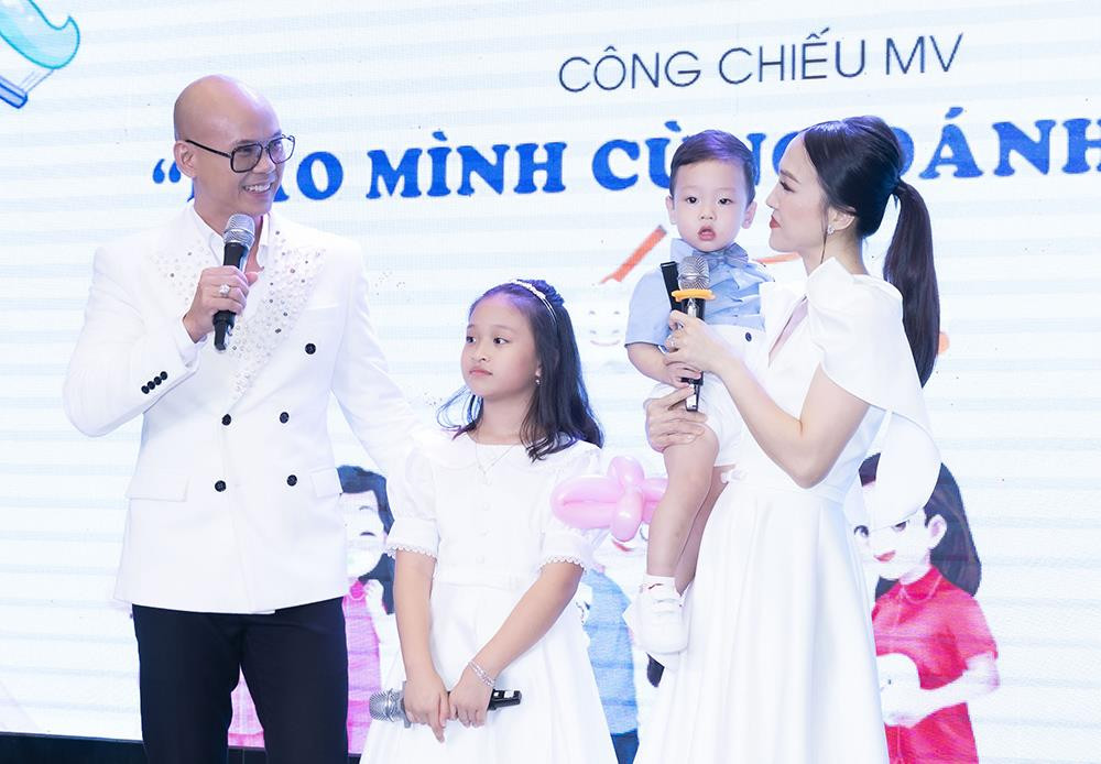 Phan Đinh Tùng: 'Tôi chuyến hướng hát bolero là vì... bố vợ' - 2