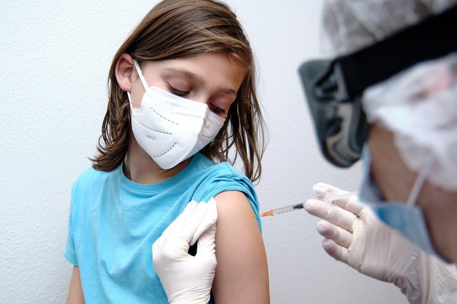 Tiêm vaccine COVID-19 giúp trẻ tránh mắc hội chứng viêm đa cơ quan - 1