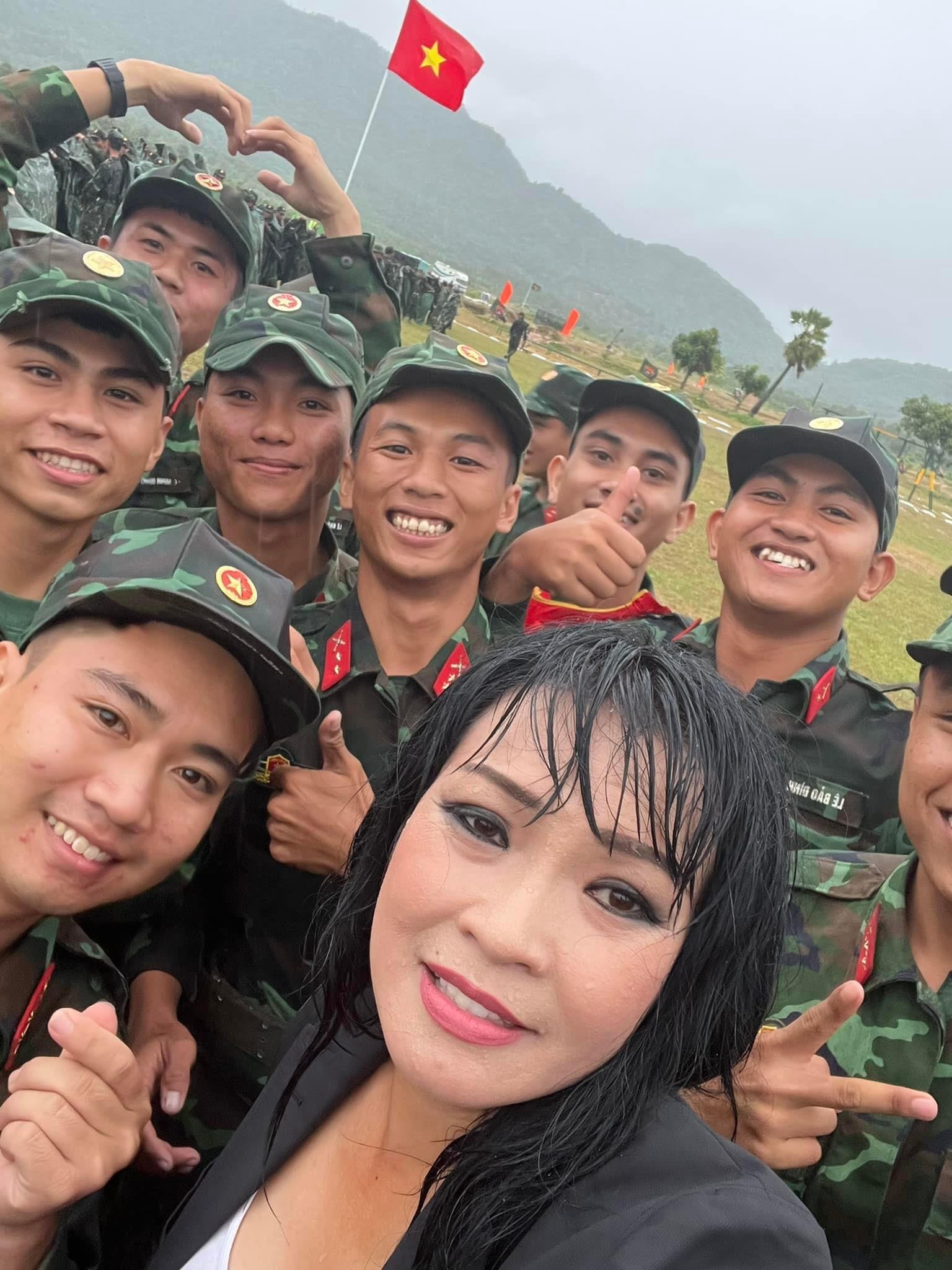 Sao Việt 13/7: Hoà Minzy đem hết tiền thưởng 'Sao nhập ngũ' làm từ thiện - 7