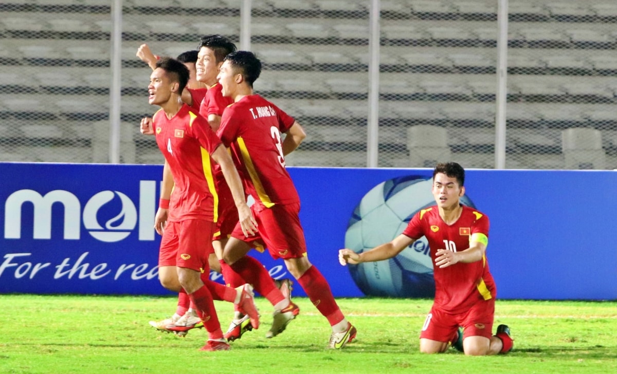 trực tiếp u19 việt nam 0-0 u19 malaysia thế trận đôi công hình ảnh 17 truc tiep u19 viet nam 0-0 u19 malaysia the tran doi cong hinh anh 17