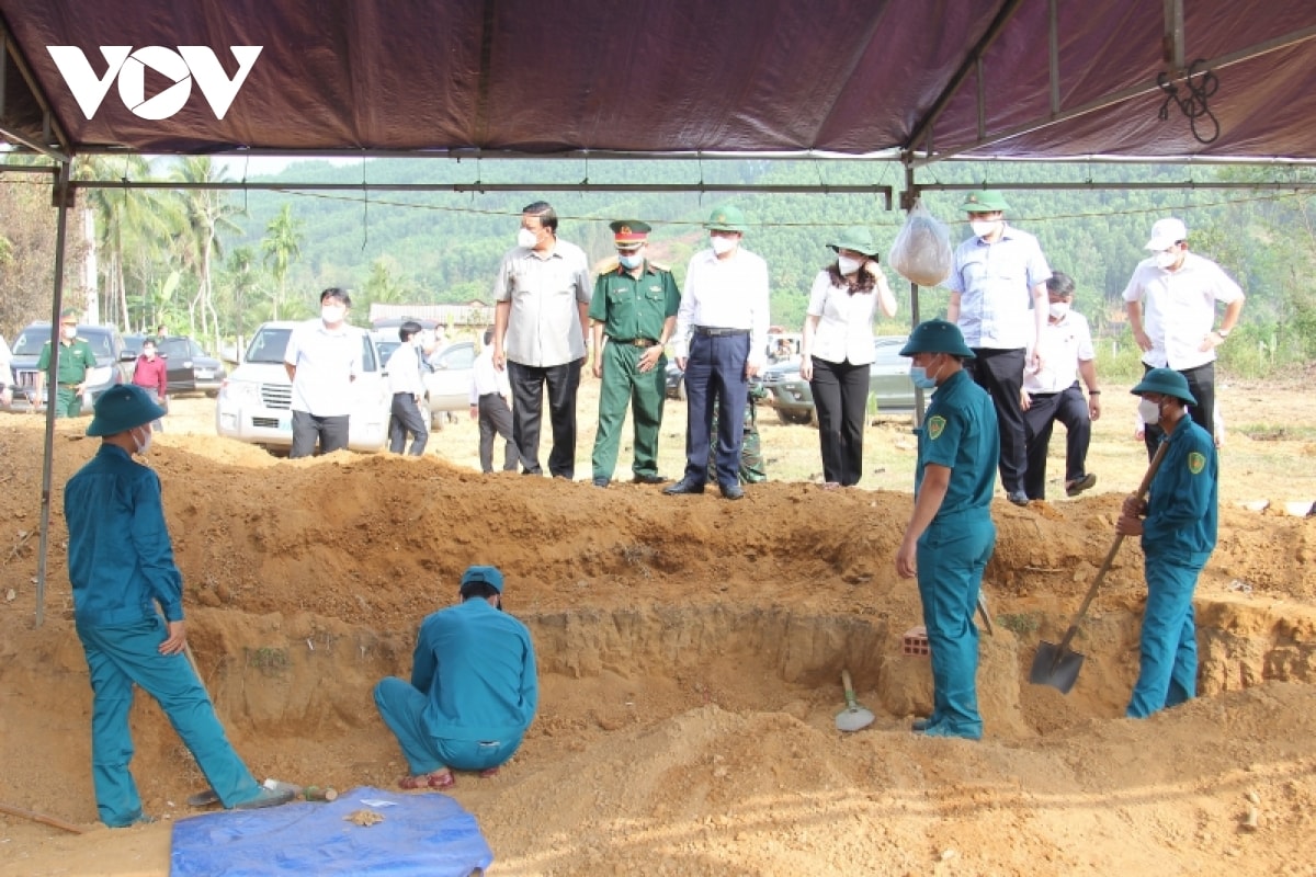 những điều kỳ diệu trên hành trình tìm kiếm hố chôn 60 liệt sĩ ở đồi xuân sơn hình ảnh 3 nhung dieu ky dieu tren hanh trinh tim kiem ho chon 60 liet si o doi xuan son hinh anh 3