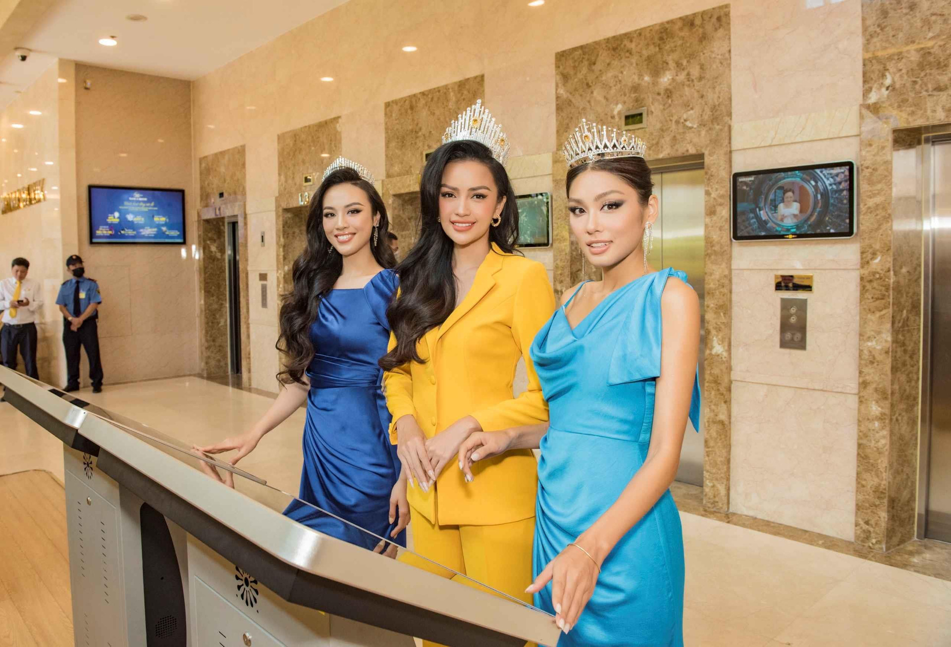 Top 3 Hoa hậu hoàn vũ Việt Nam 2022 trải nghiệm không gian tại Nam A Bank - 2