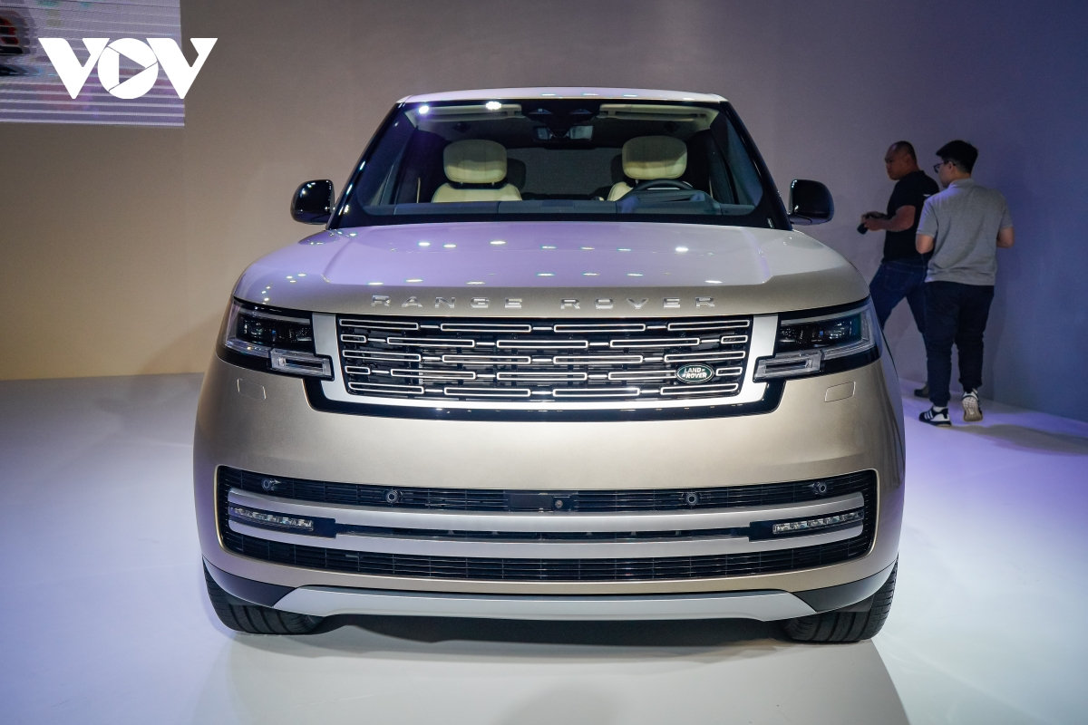 range rover swb p400 first edition gia gan 12 ty dong co gi dac biet hinh anh 1