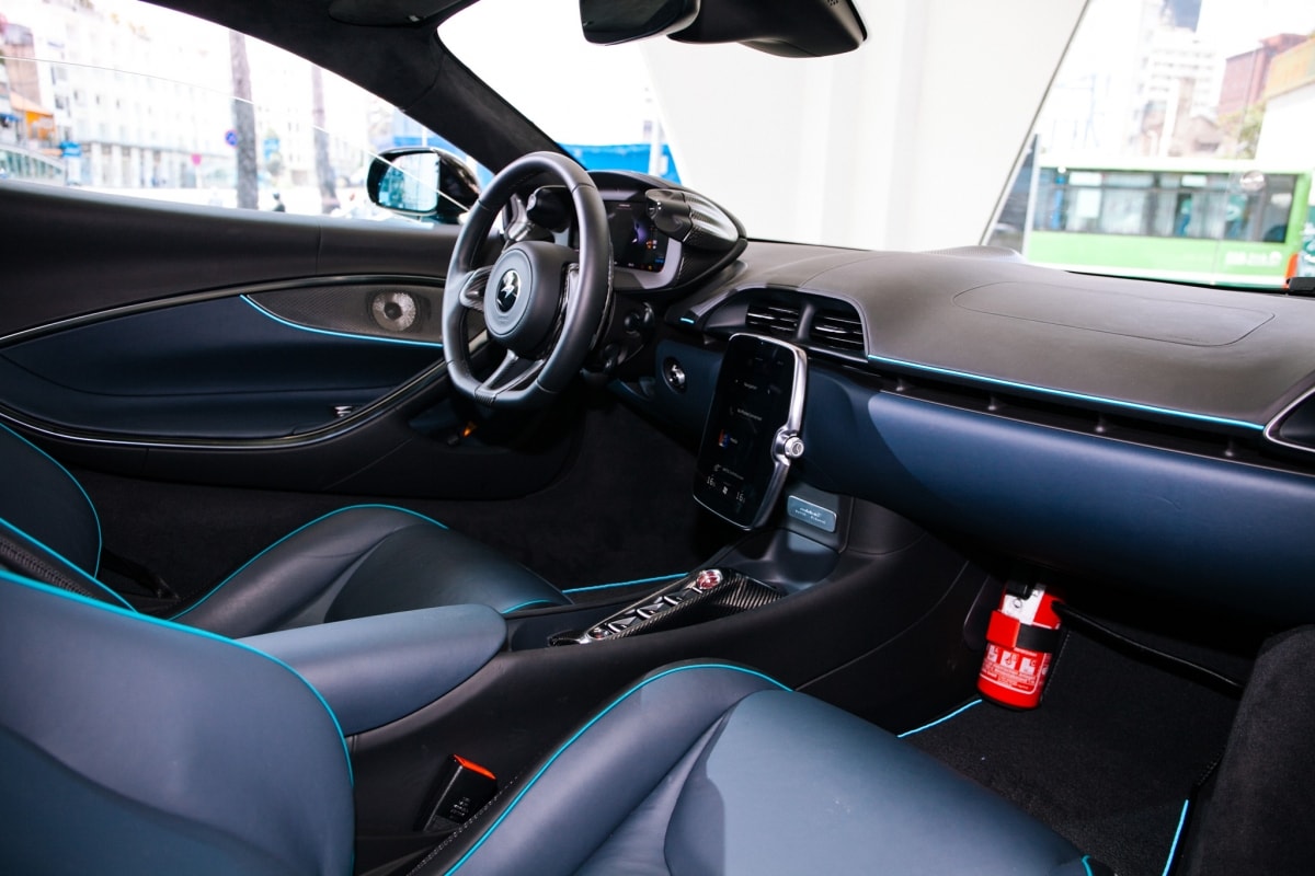 sieu xe hybrid mclaren artura gia gan 15 ty dong trung bay tai viet nam hinh anh 8