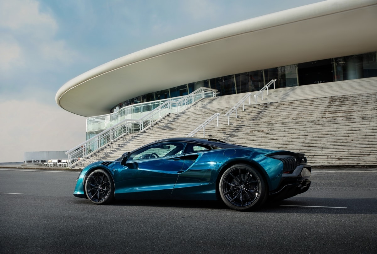 sieu xe hybrid mclaren artura gia gan 15 ty dong trung bay tai viet nam hinh anh 11