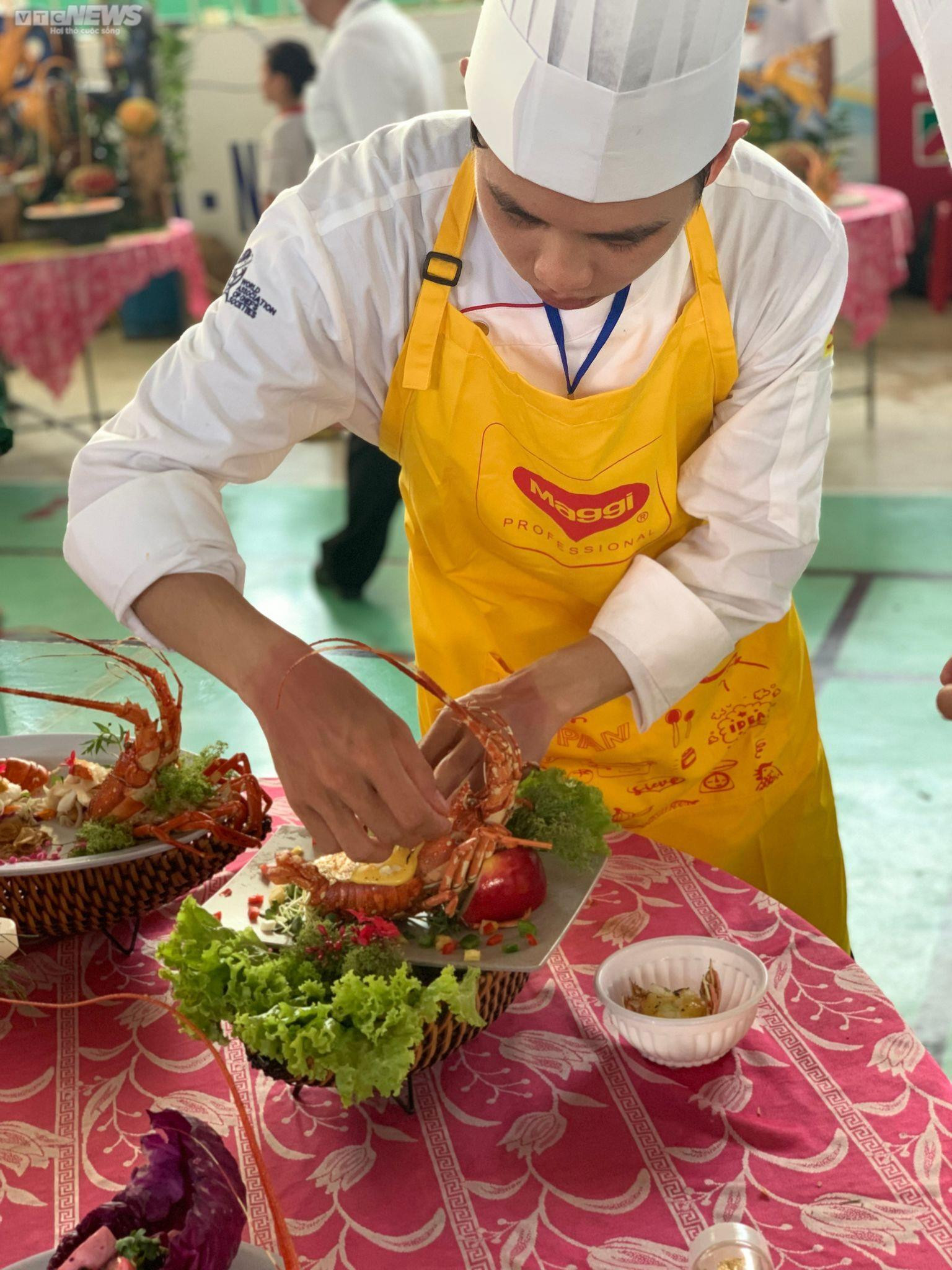 '100 món ăn chế biến từ tôm hùm' xác lập kỷ lục Guiness Việt Nam - 4