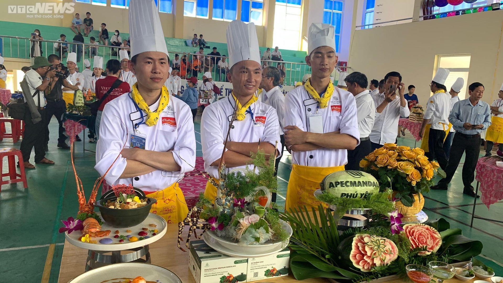 '100 món ăn chế biến từ tôm hùm' xác lập kỷ lục Guiness Việt Nam - 13