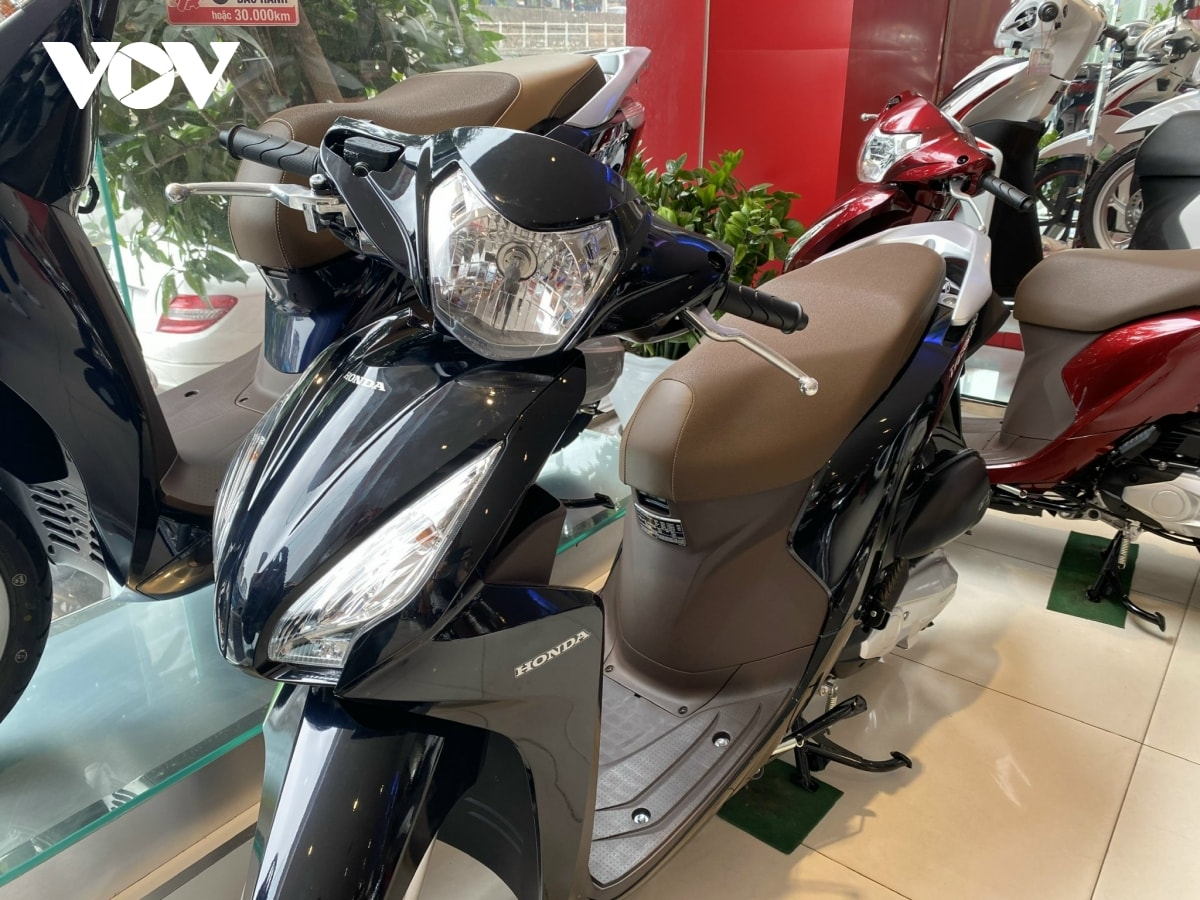 giá xe honda vision hạ nhiệt trong tháng ngâu, nhưng vẫn chênh hơn 10 triệu hình ảnh 2 gia xe honda vision ha nhiet trong thang ngau, nhung van chenh hon 10 trieu hinh anh 2