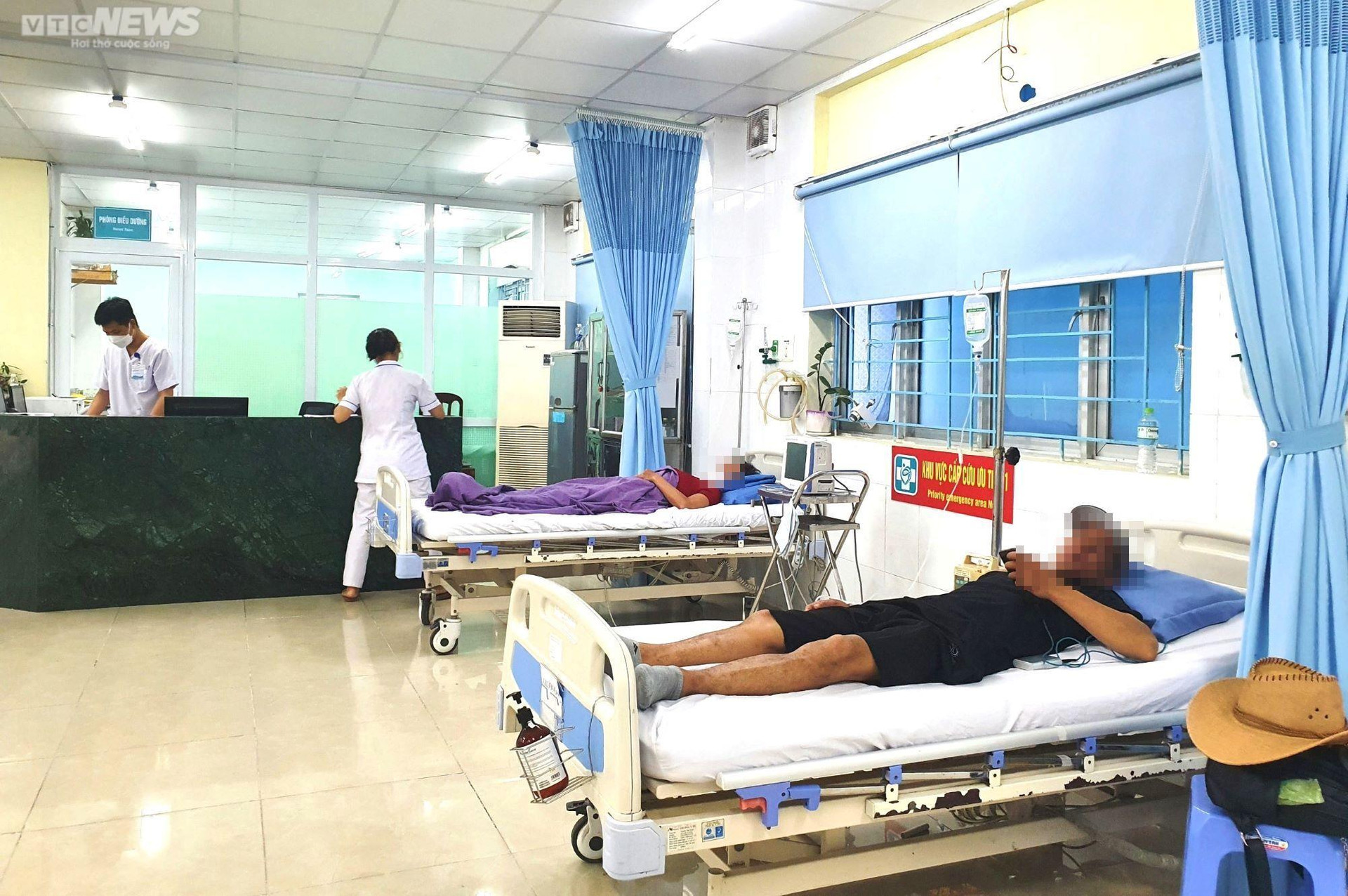 Sức khỏe 34 du khách bị ngộ độc thực phẩm ở Đà Nẵng hiện ra sao? - 1