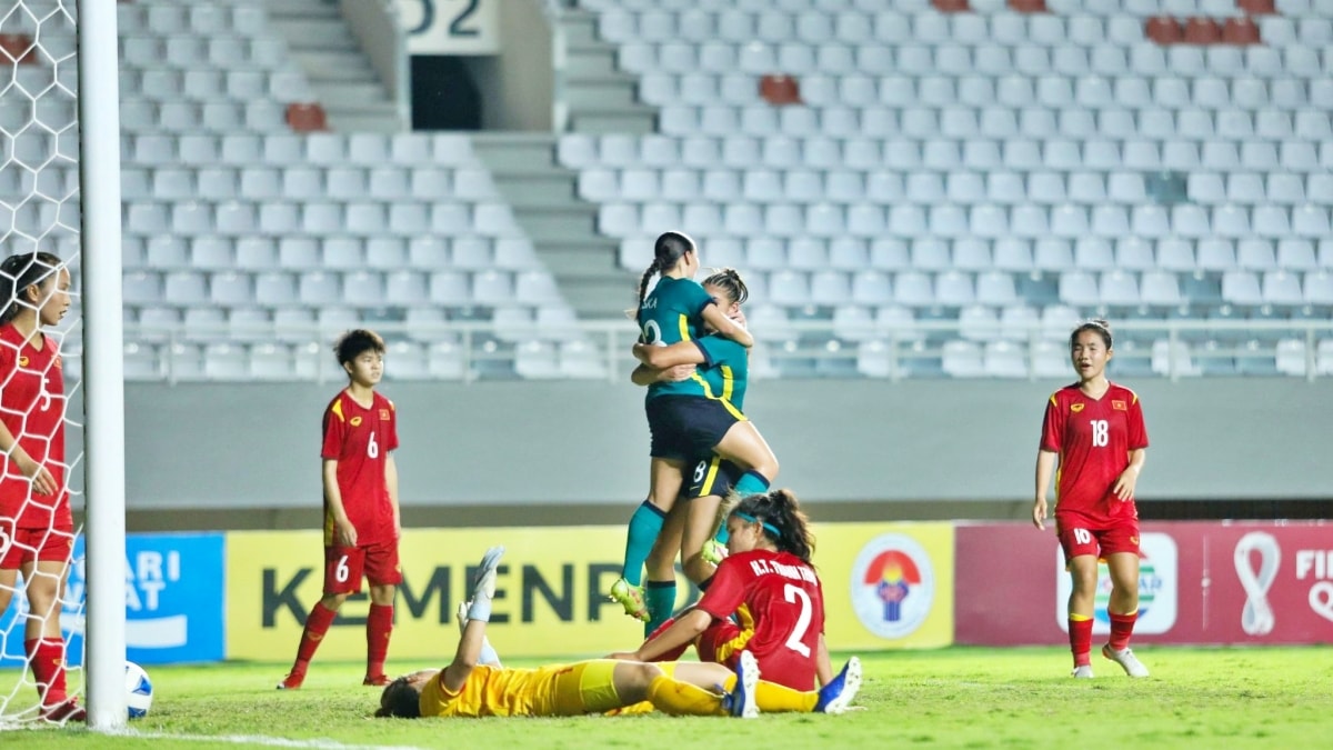 u18 nữ việt nam vỡ mộng vô địch u18 nữ Đông nam Á 2022 hình ảnh 1 u18 nu viet nam vo mong vo dich u18 nu Dong nam A 2022 hinh anh 1
