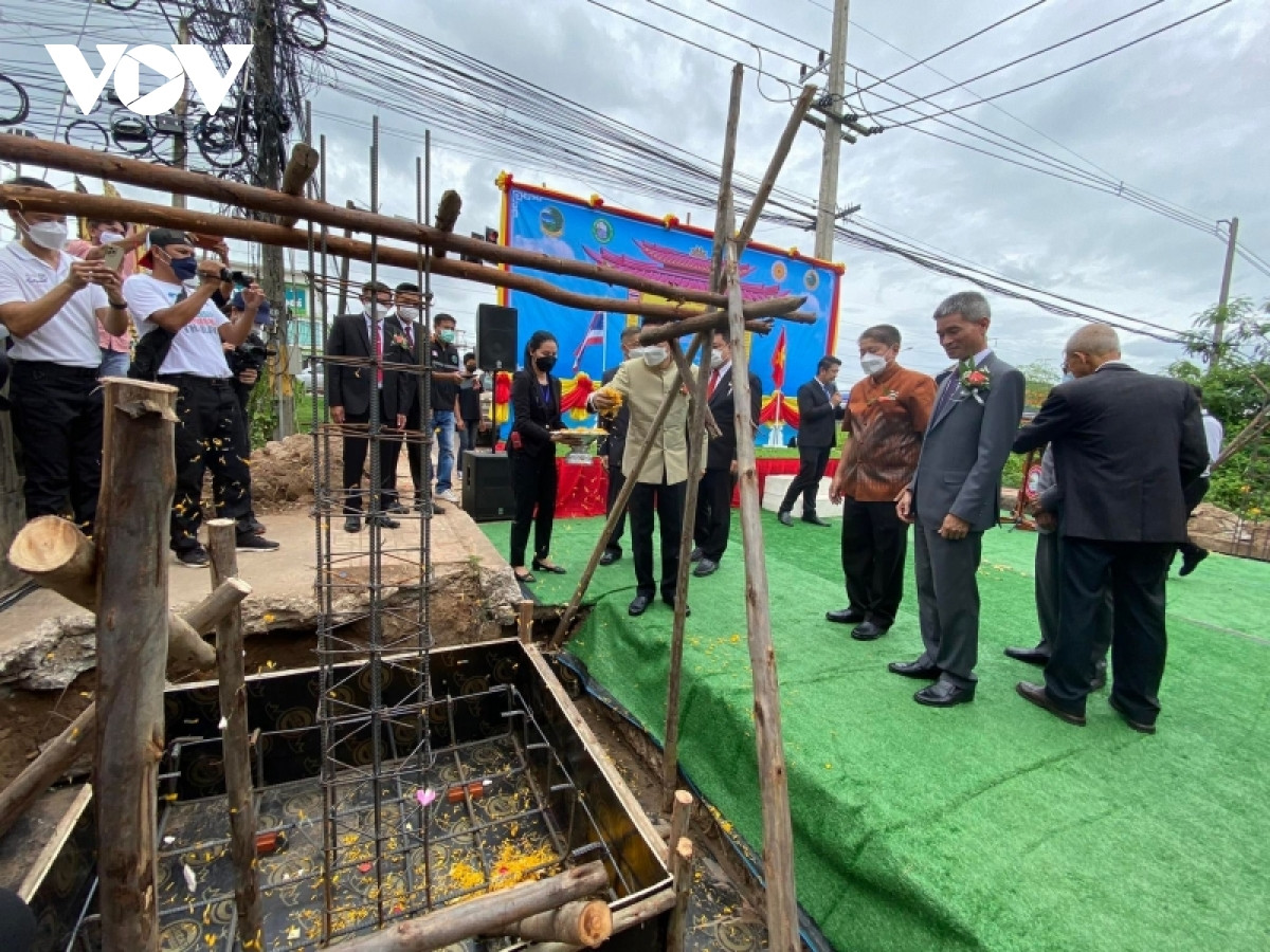 Xây dựng cổng chào Việt Nam trên con đường Việt kiều lưu niệm tại Thái Lan - ảnh 4
